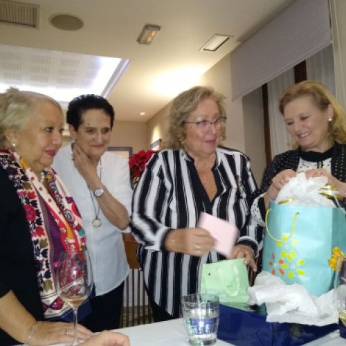 Jubilación de Pilar Rico con Nieves, Sara y Charo