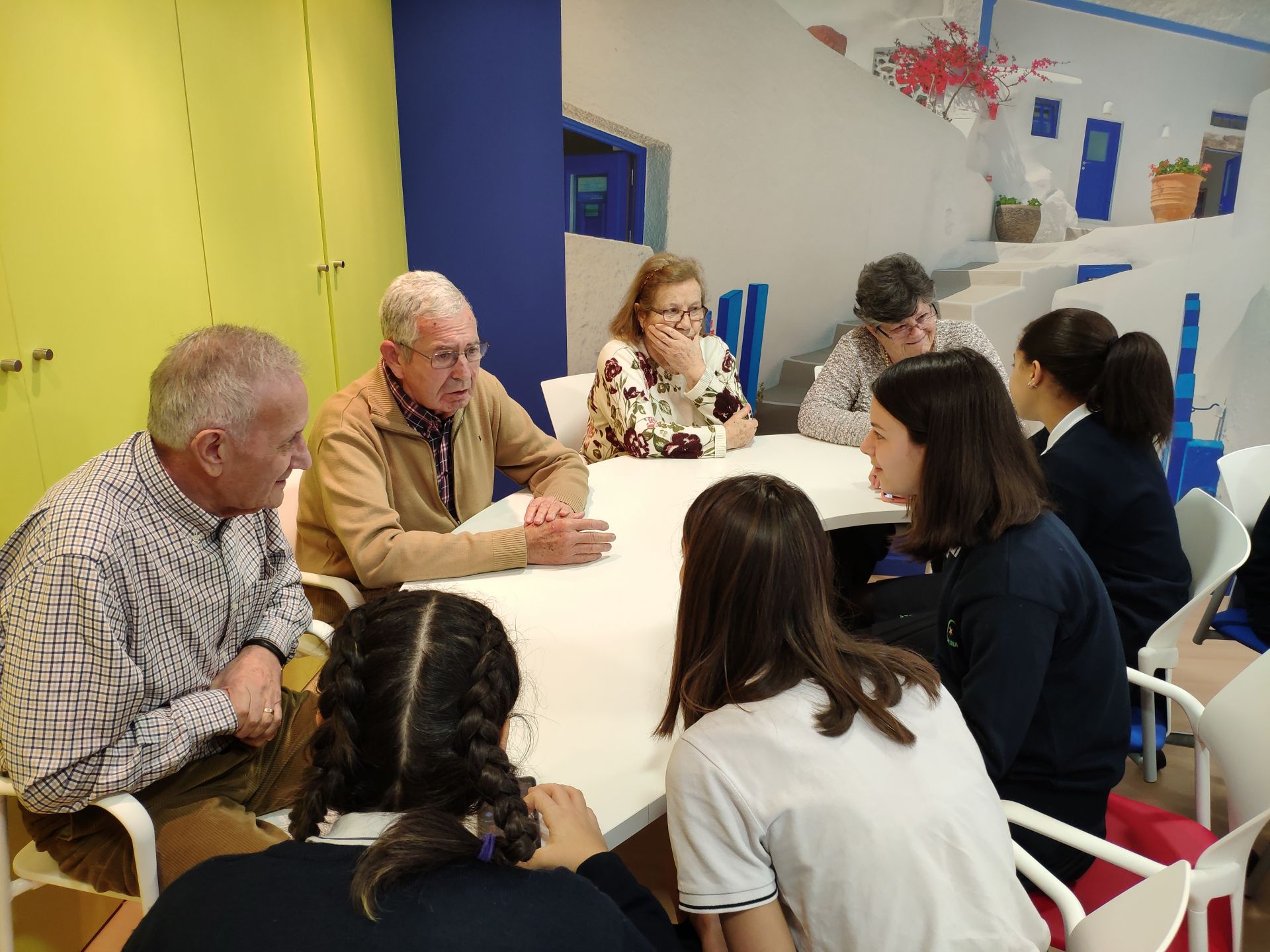Actividad intergeneracional Asociación Alzheimer Desarrollo actividad Asociación Alzheimer Valladolid